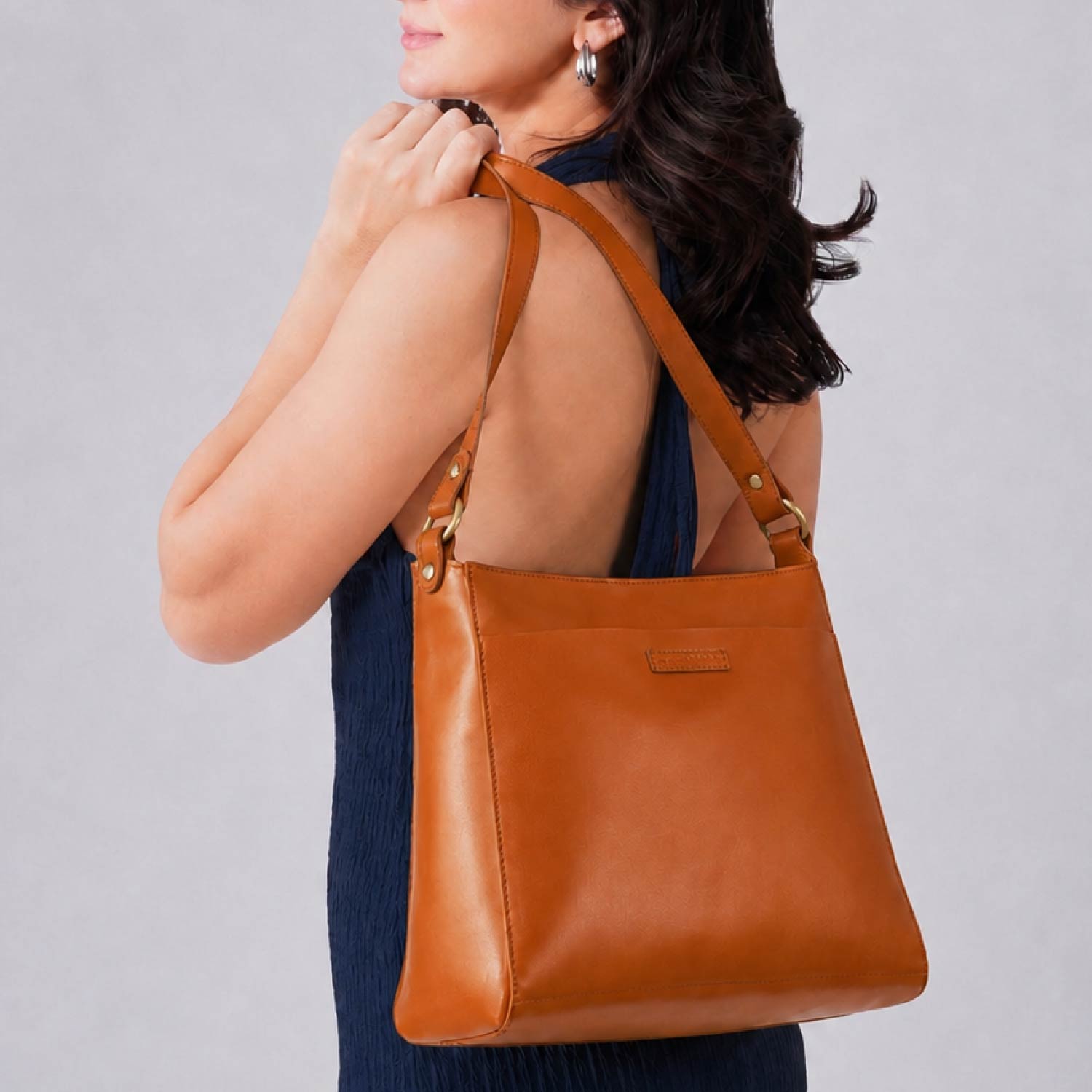 #Color_Saddle Tan