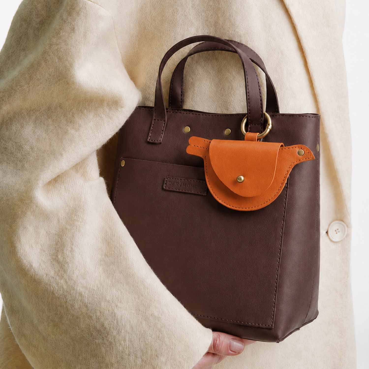 #Color_Saddle Tan