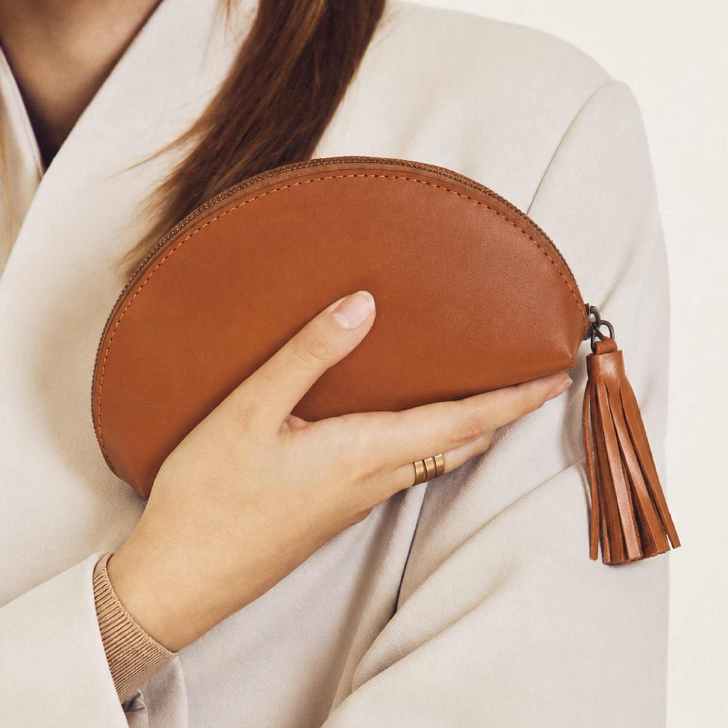 #Color_Saddle Tan